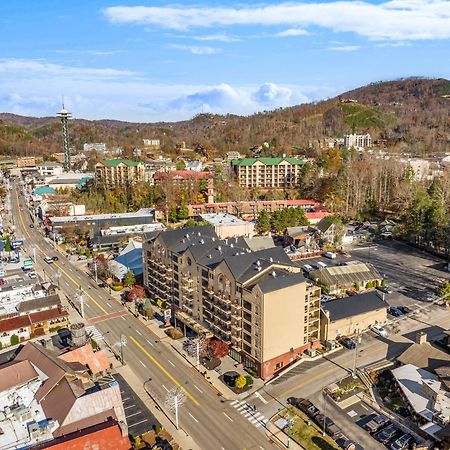 Black Bear Inn & Suites Gatlinburg Exterior photo
