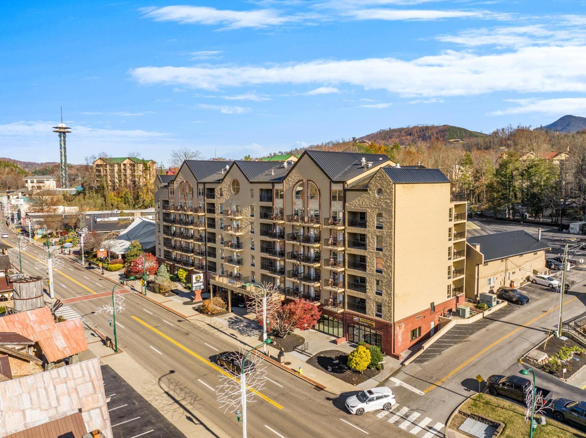 Black Bear Inn & Suites Gatlinburg Exterior photo