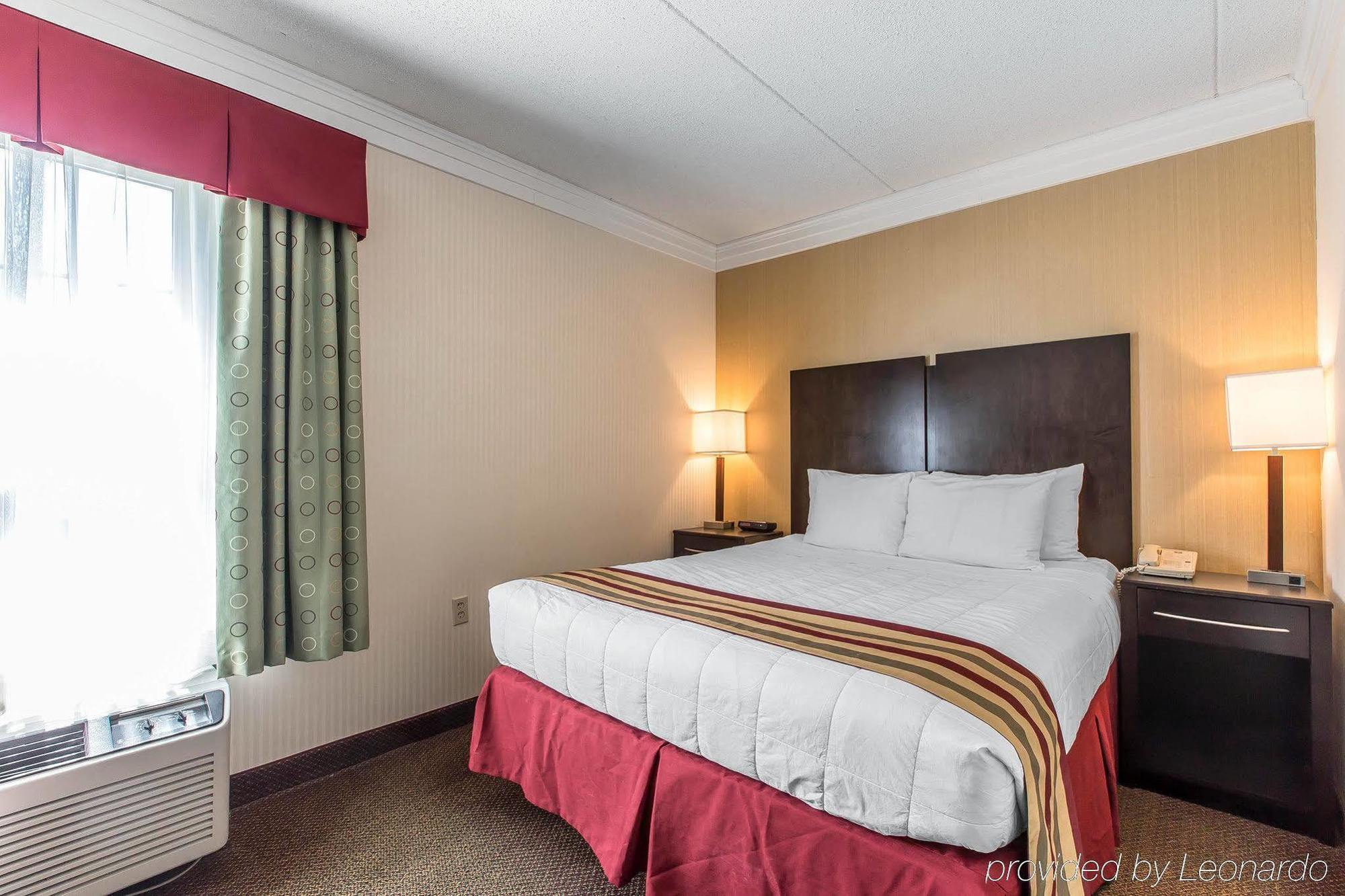 Black Bear Inn & Suites Gatlinburg Exterior photo